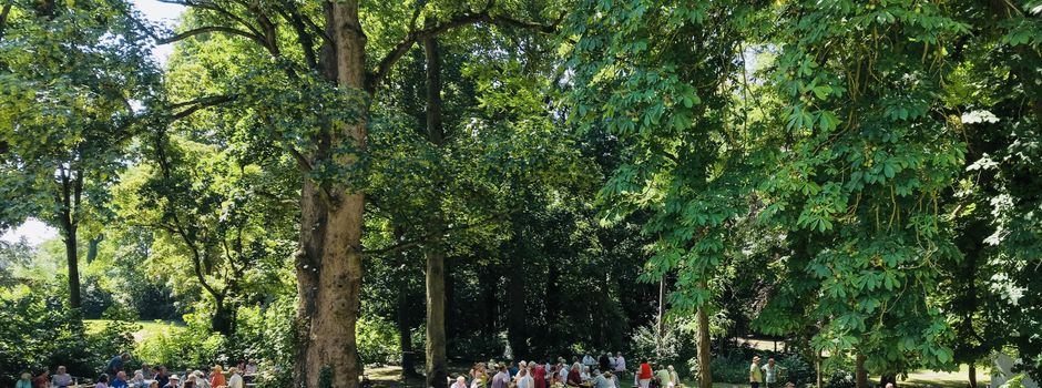 Herzensfreude im Klosterpark: Seniorenmittag in Niddatal