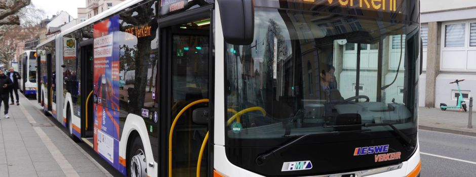 Wiesbadener Busfahrer platzt Kragen: „Keiner von euch ist unfehlbar“