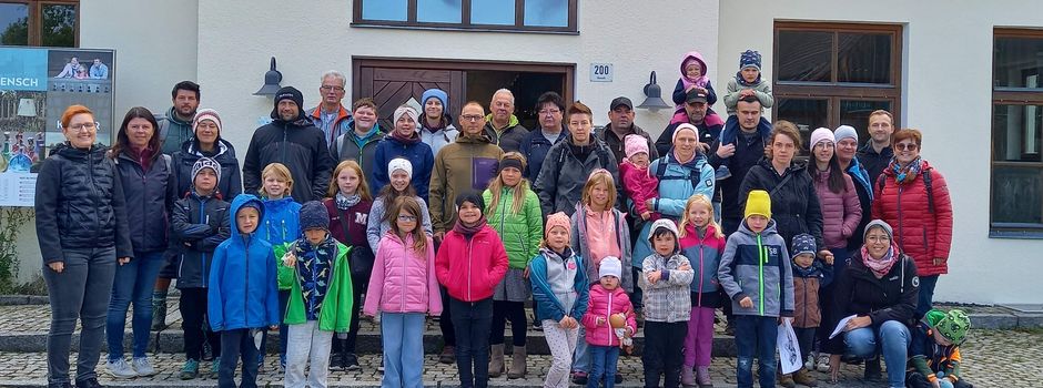 Trachtler-Familienbildungsausflug ins Freilandmuseum Neusath-Perschen