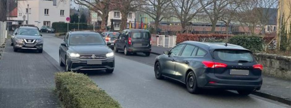 Ordnungsamt überprüft Parksituation an den Grundschulen