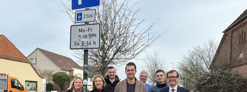 Neue Weihnachtsbeleuchtung: Nun leuchtet auch die Nenndorfer Straße