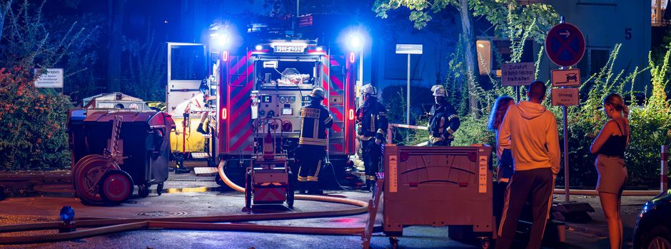 Größerer Feuerwehreinsatz in Wiesbaden: Menschen aus Gebäude gerettet