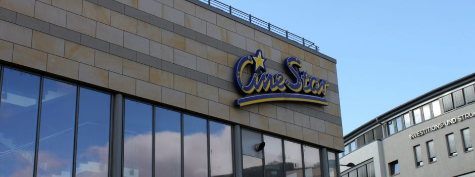 Frau raubt Jugendliche auf Toilette in Mainzer Kino aus