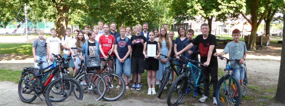 Gewinnerklassen des Schulradelns Herzebrock-Clarholz ausgezeichnet