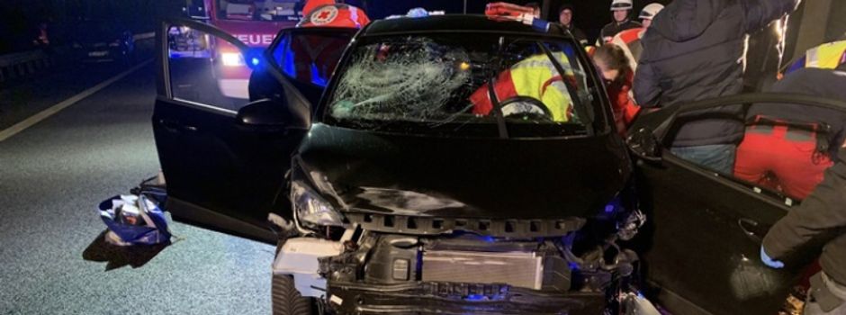 Verkehrsunfall auf der B9 Höhe Alsheim mit schwerverletzter Person