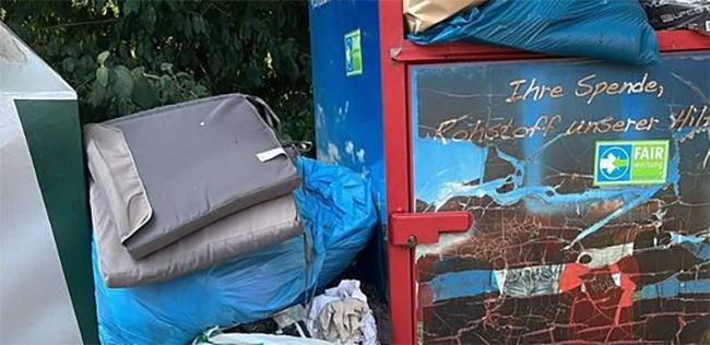 Altkleidercontainer in Selzen entfernt: Schluss mit Vermüllung