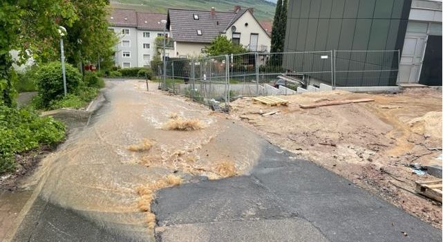 Wasserrohrbruch sorgt für Vollsperrung in Bingen