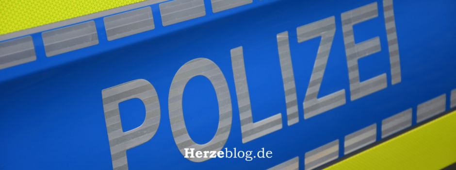 Polizeieinsatz in Herzebrock: Unfall, Widerstände und Beleidigung