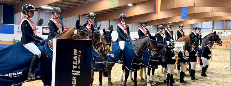 Historischer Doppelsieg: RV Clarholz-Lette gewinnt Dressur- und Springwertung der Schröder Team Trophy 2026