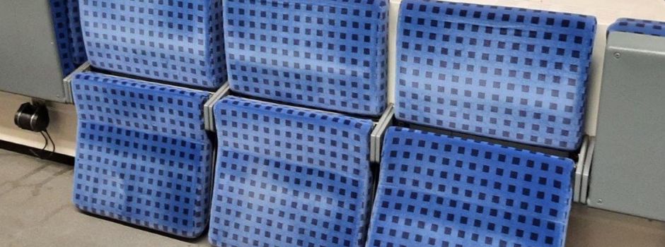 Fußballfans beschädigen Abteil im Zug nach Bingen