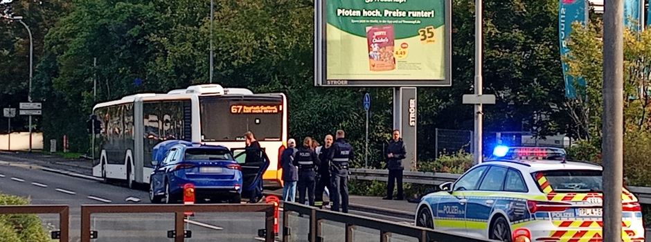 Unfall zwischen Bus und Auto in Mainzer Oberstadt