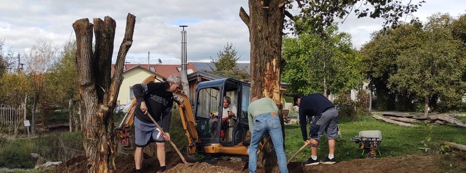 Erfolgreicher Herbstputz auf dem Mehrgenerationenplatz