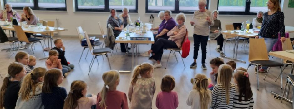 Spiel und Sprache verbinden Generationen in Thalhausen