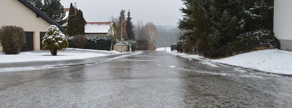 Achtung: Amtliche Unwetterwarnung vor Glatteis im gesamten Landkreis Amberg-Sulzbach