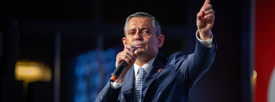 Türkischer Oppositionschef bleibt vorerst im Amt