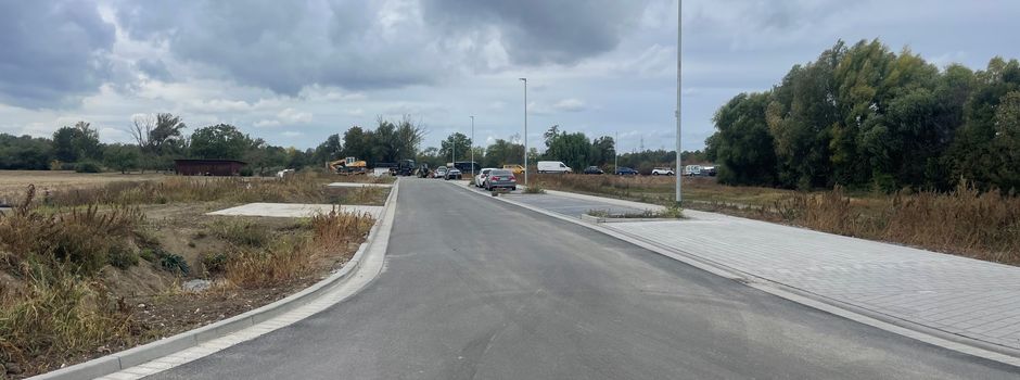 Straßenbau im neuen Gewerbegebiet Krautstücke abgeschlossen. 