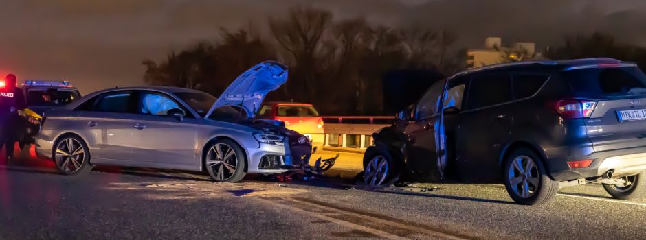 Drei Schwerverletzte bei Unfall auf Autobahn