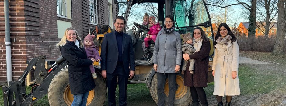 Die Bagger rollen hinter dem Rathaus: Neuer Quartiersplatz in Empelde entsteht