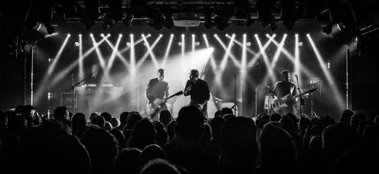 Zeitlose Kulthits am Rhein: Tribute-Band "Feel Collins" rockt das Alte E-Werk