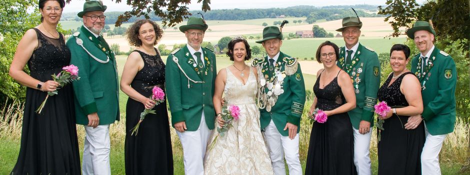 Königspaar Kintrup regiert mit Herz – St. Hubertus feiert in Heerde