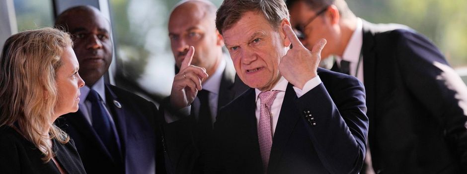 Grüne nennen Wadephuls Aussage zu Verteidigungskosten «naiv»