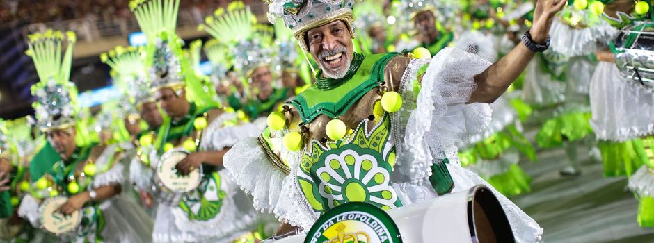 Karnevalsauftakt in Rio: Umzüge im Sambodrom starten