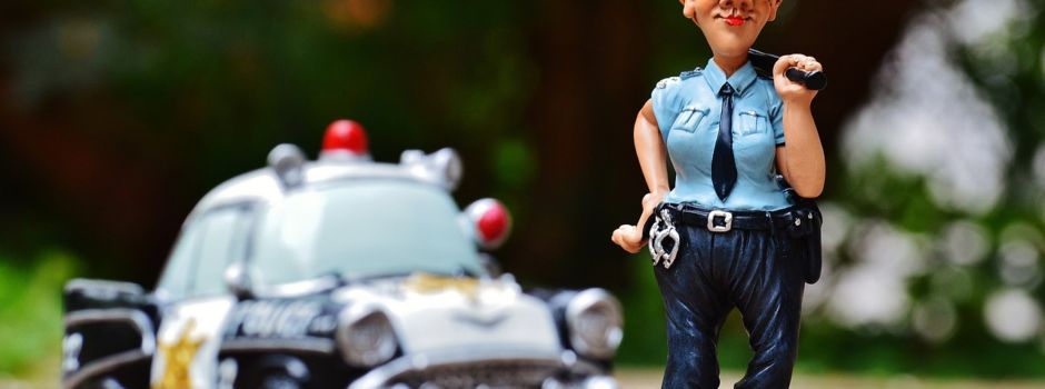 Polizeikontrolle an Silvester am Imbisswagen