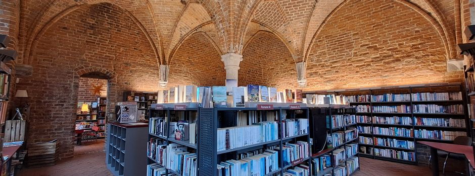 Lesen mit Seeblick – die Stadtbibliothek im Kloster Zarrentin