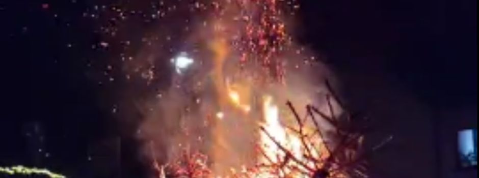 Traditionsfeuer 2026 bei eisigen Temperaturen 