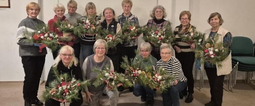 Kreativer Dekorationskurs von unserem Seniorenverein 