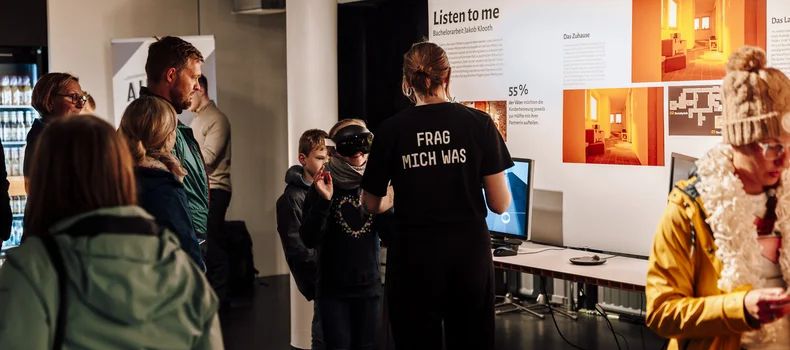 Ausstellung „über morgen: Zukunft gestalten“ der Hochschule Mainz
