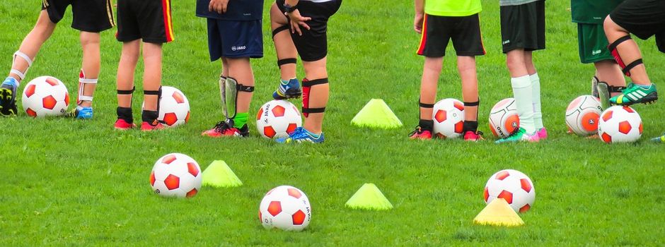 1. Fußballcamp der Young Football Talents in der Bell-Arena