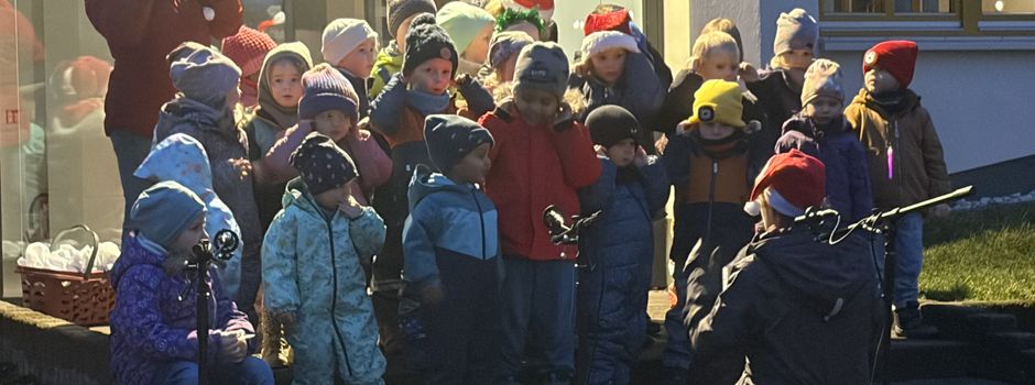Weihnachtsliedersingen mit Groß und Klein