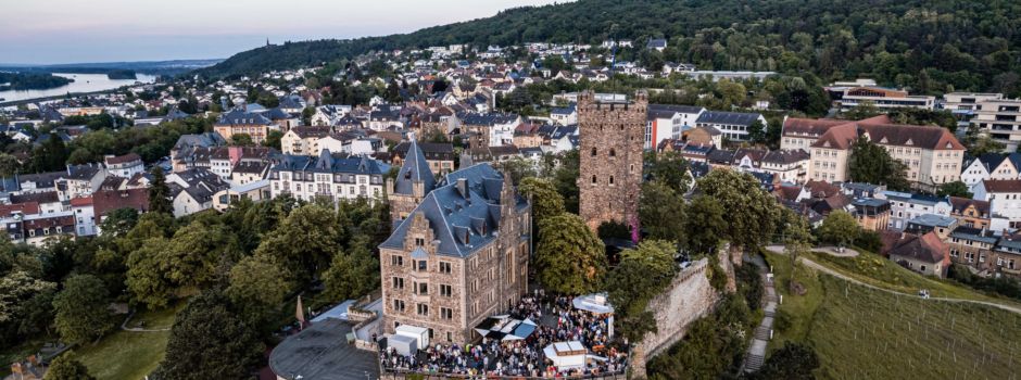 Binger Sektfest 2025: Drei Tage Programm auf der Burg Klopp