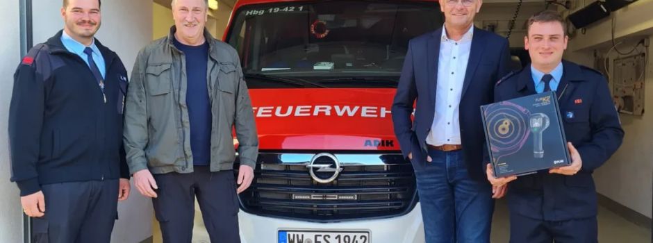 Sachspende für die FFW Schmidthahn-Steinebach