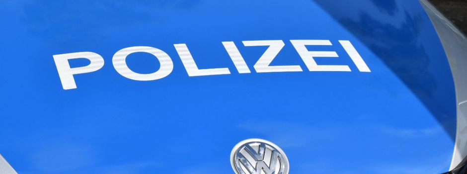Überholmanöver endet im Crash: Clarholzer Beifahrerin verletzt