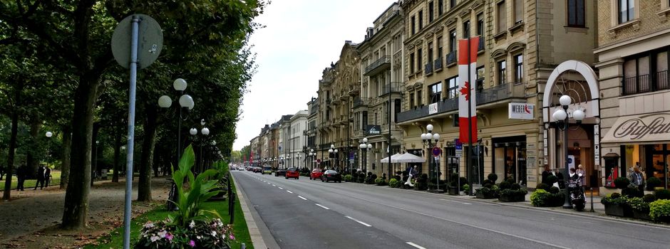 Zwei Passanten in Wiesbaden mit Schusswaffe bedroht