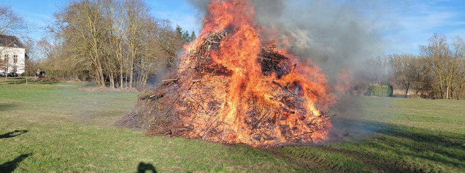 Osterfeuer in Glocksin