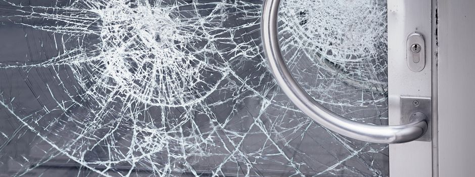 Einbruch in Geschäft / Handys entwendet