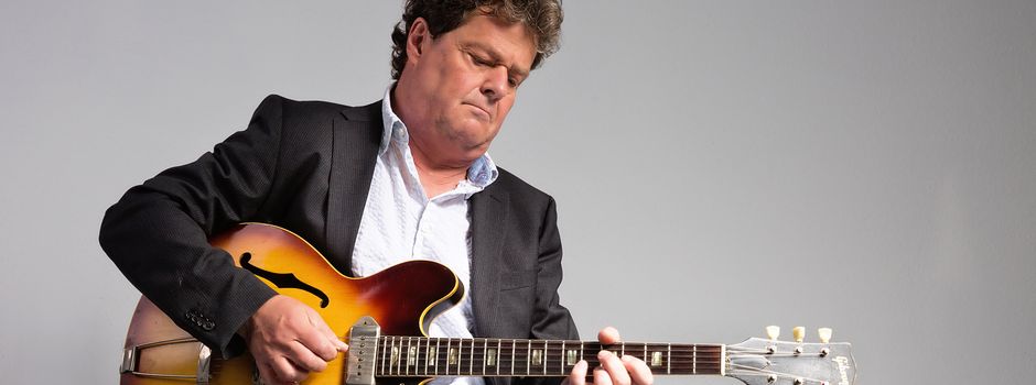 „Bluesmagier“ in Eine-Welt-Kirche