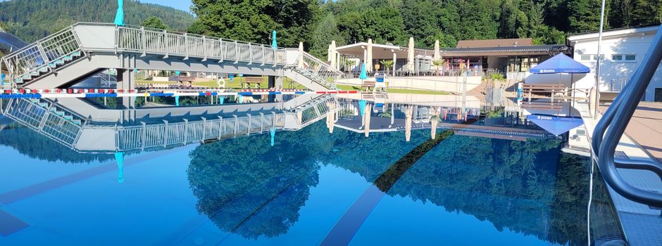 Vorverkauf der Saisonkarten für das Freibad Schönau im Schwarzwald