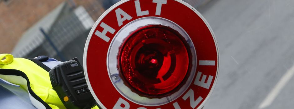 Zweimal Fahrverbot: Polizei stoppt Raser in Wiesbaden