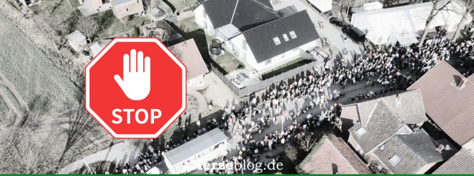 Zeugenaufruf: Unerlaubte Bilder während Karnevalsfeier in Möhler aufgehängt
