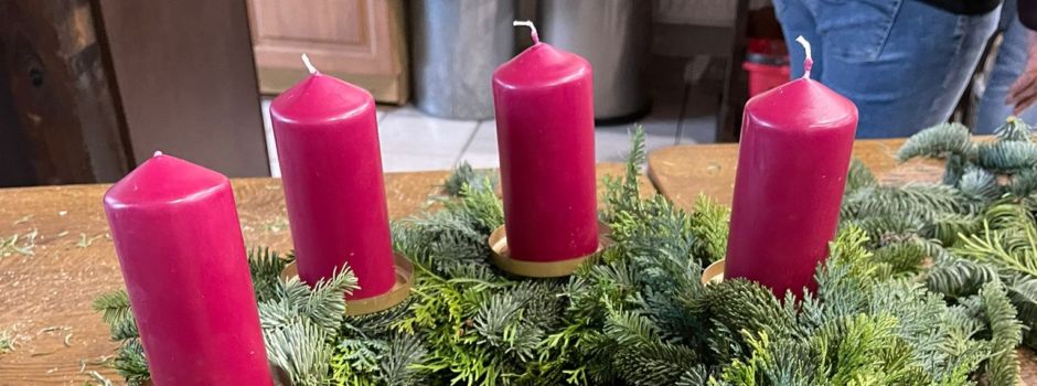 Adventskränze binden