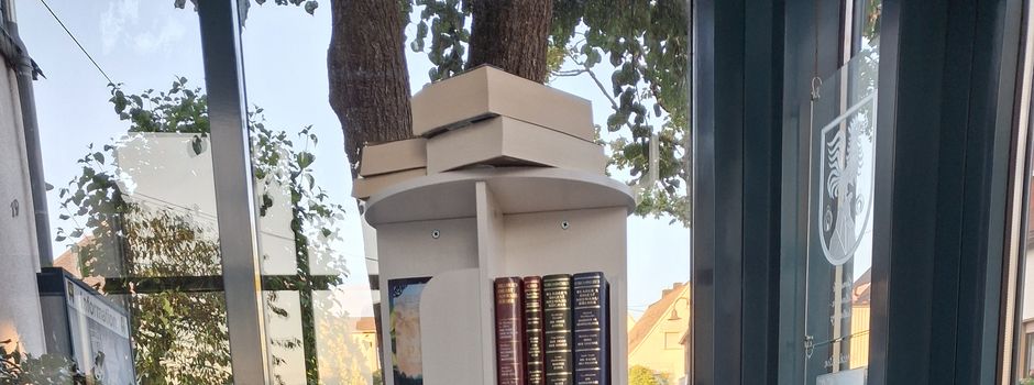 Der Bücherschrank öffnet jetzt offiziell seine Pforten