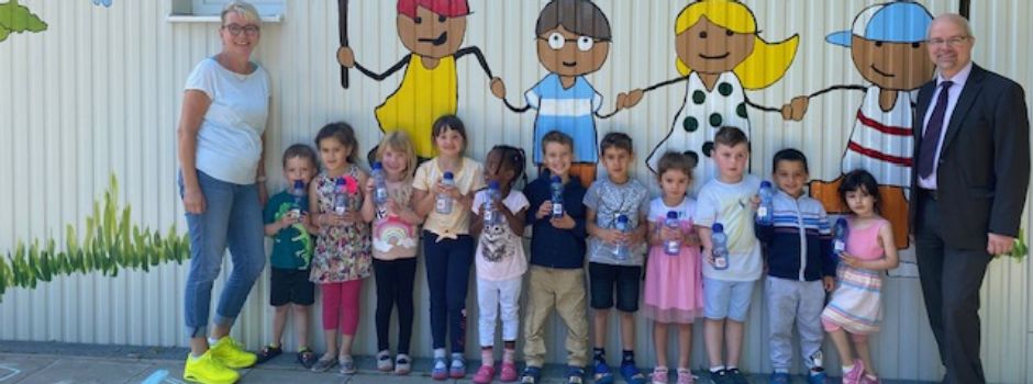 50 Trinkflaschen für Kita-Kinder
