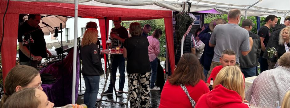 Brunnenfest trotz Regen ein Erfolg