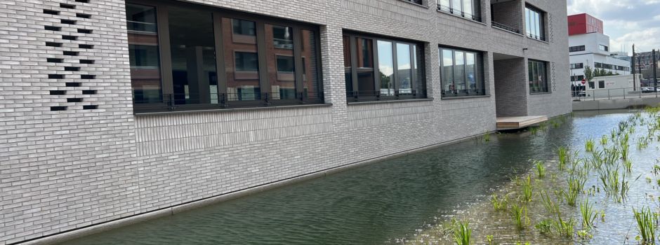 Neubau am Mainzer Zollhafen fertig