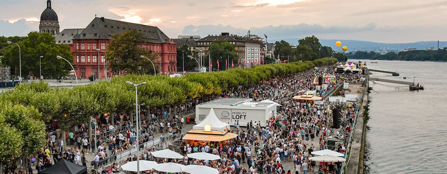 Wie steht es um die großen Feste im Sommer?