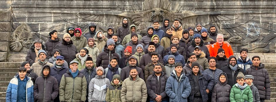 Zahlreiche Muslime räumen in Koblenz nach Silvesternacht auf